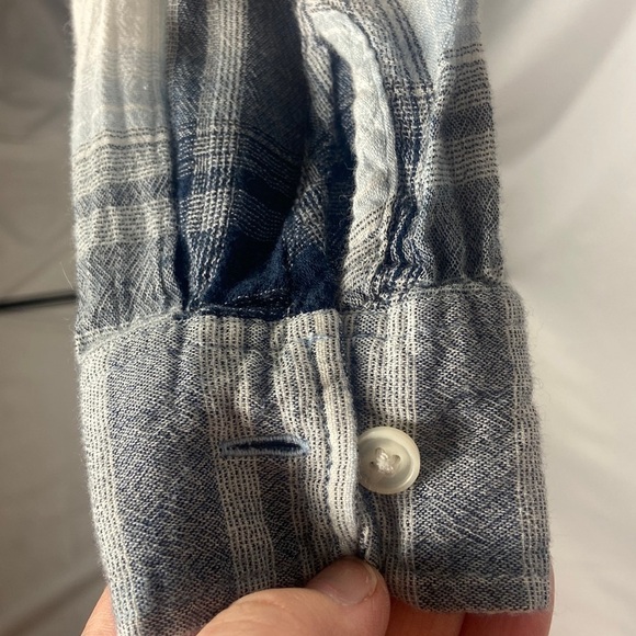 American Eagle Boyfriend Style Plaid Button Down Shirt - Picture 5 of 9